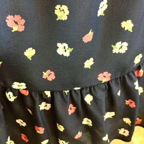 Madewell Silk Ruffle Strap Cami Top in Confetti - Picture 8 of 10